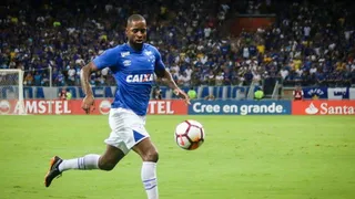 Flamengo quer Dedé, mas Cruzeiro dificulta saída