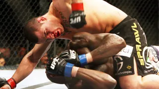 Ex-campeão do UFC é solto após dez meses preso
