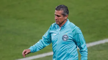 Coritiba anuncia retorno do técnico Jorginho para a Série B