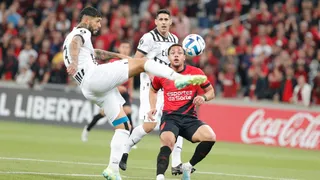 Athletico sofre contra o Libertad, mas “é o Furacão, estúpido”