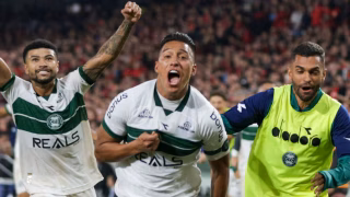 Volante completa marca histórica e se consolida como pilar do Coritiba