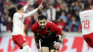 Artilheiro do Athletico na temporada faz cirurgia no joelho