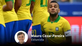 Vaiar a seleção da CBF não é vaiar o país, como pensa Daniel Alves