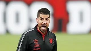Há cinco jogos sem vencer, António Oliveira tem sua pior sequência