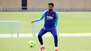 Athletico encaminha empréstimo de volante do Palmeiras e ex-Barcelona
