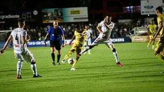 André Luiz brilha, Cascavel elimina o Operário e volta à final do Paranaense