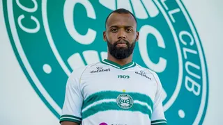 Coritiba anuncia zagueiro ex-Cruzeiro; prata da casa volta de empréstimo