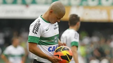 Qual seria a melhor atitude para o calendário do futebol?