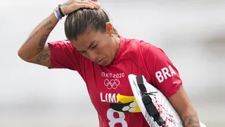 Silvana Lima perde nas quartas e dá adeus ao sonho de medalha no surfe