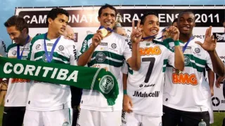 “Chora, porco…”: Ídolo do Coritiba provoca Athletico após rebaixamento