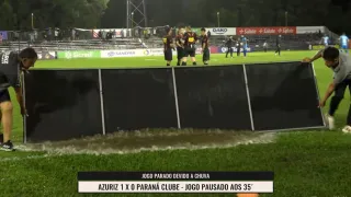 Placa de publicidade vira rodo e “enxuga” gramado em jogo do Paraná Clube no Ruralzão