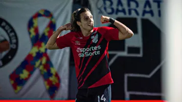 O Athletico vence o Bragantino com um futebol energético