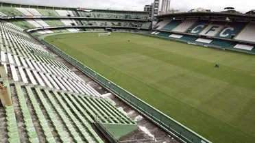 O Coxa deveria agradecer a FPF por não marcar o clássico no Couto