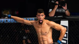 Johnny Walker faz provocação inusitada a rival antes de luta no UFC