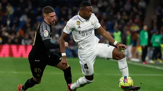 Jogador do Real Madrid é vítima de racismo após voto em Messi