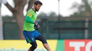 Goleiro Alisson falha contra os Estados Unidos e torcedores do Brasil reagem; veja o lance