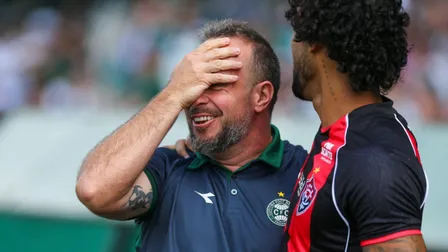Coritiba define quem comandará o time contra o Internacional no Brasileirão