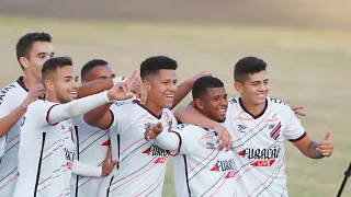 Na Vila, o Furacão faz o Paraná engolir o apito