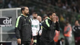 Coxa tenta superar “pedreira” e desfalques para defender tabu de 32 anos