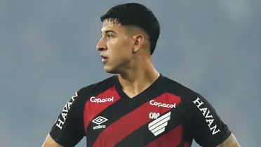 Esquivel se declara ao Athletico e comenta rumores de saída para o futebol europeu