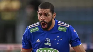 “Caso Lula”: CBV adia semi da Superliga enquanto decide se Wallace pode jogar