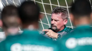Técnico Fábio Matias inicia trabalho no Coritiba com desafios