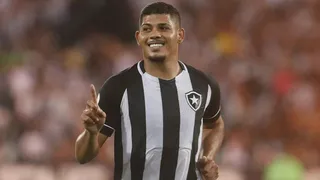 Coritiba e São Paulo disputam contratação de atacante do Botafogo