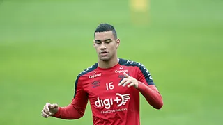 Coritiba encaminha empréstimo de meia-atacante Thonny Anderson