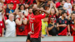 Com gol além dos acréscimos e polêmica, Athletico e Flamengo empatam na Ligga Arena