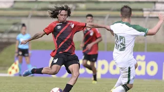 Nos pênaltis, Athletico perde para o América-MG e é eliminado da Copinha