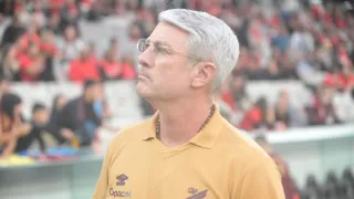 O primeiro ato notável de Odair Hellmann no Athletico: desmontar o rancho Neverland