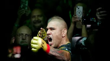 Alex Poatan treina com lenda aposentada do MMA; veja o vídeo