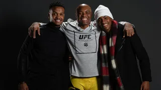 Filho de Anderson Silva conquista nocaute brutal no boxe; veja o vídeo