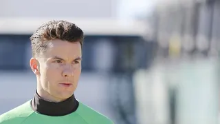 Torcida do Coritiba faz campanha nas redes sociais por permanência de alemão