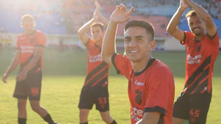 Benítez marca pela primeira vez e Walace ganha chance no Athletico
