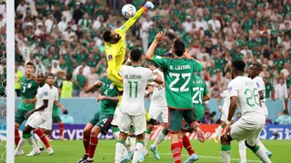 México vence a Arábia Saudita, mas é eliminado no saldo de gols