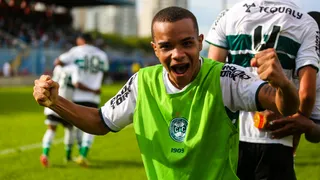 Com golaço, Coritiba bate o Nacional-SP e se classifica em primeiro do grupo
