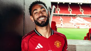 O dia em que Matheus Cunha enfrentou o United com a camisa de clube brasileiro