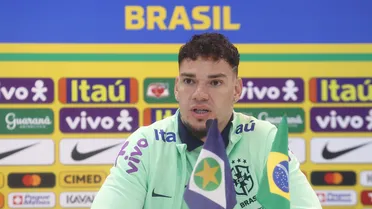 Ederson vê disputa equilibrada, apesar da titularidade nos 2 primeiros jogos das Eliminatórias