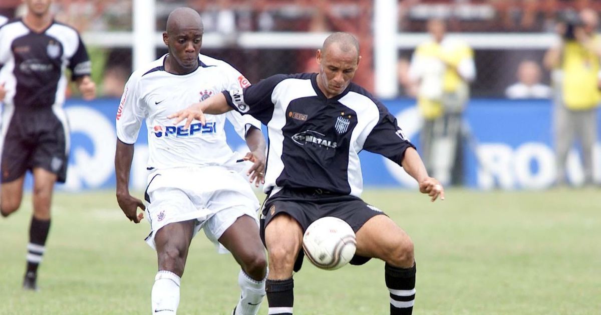 Former Coritiba and Corinthians player lives on the streets and faces drug addiction