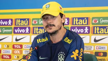 Mais jovem, seleção ganha “cara de Diniz” e tenta reagir contra a Colômbia