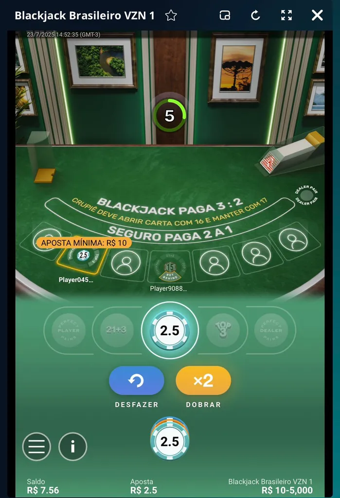 Mesa de blackjack com aposta definida em R$2,50 para a rodada seguinte.