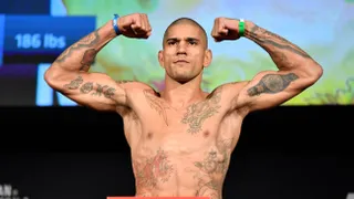 Brasileiro Alex Poatan terá chance de fazer história no UFC; entenda