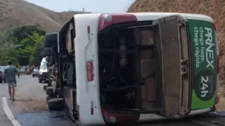 Acidente com ônibus do Coritiba Crocodiles deixa mortos