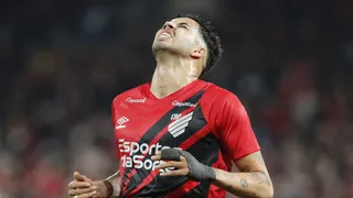 Athletico revive fantasma dos acréscimos e perde pontos valiosos no Brasileirão