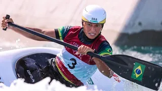 Ana Sátila erra na final e fica sem medalha na canoagem slalom