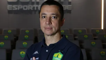 Ex-Athletico é anunciado como novo técnico de clube da Série B