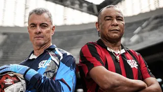 Athletico resgata escudo antigo e lança camisa histórica