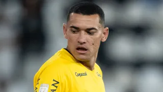 Por que Santos deve continuar no gol do Athletico? Aqui a resposta