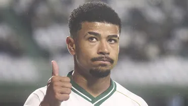 Lucas Ronier despista sobre futuro e critica erros do Coritiba